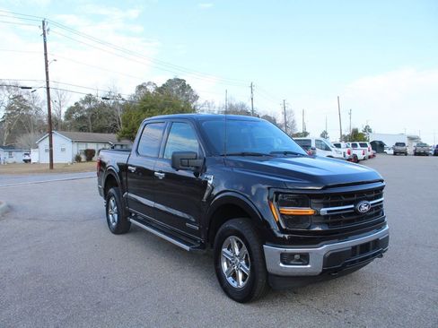 Used 2024 Ford F150 XLT w/ Mobile Office Package image 3
