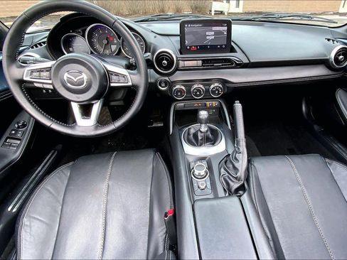 Used 2021 MAZDA MX-5 Miata Grand Touring image 14