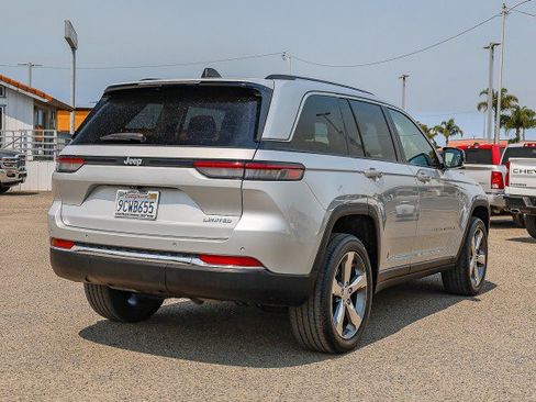 Used 2022 Jeep Grand Cherokee Limited image 4