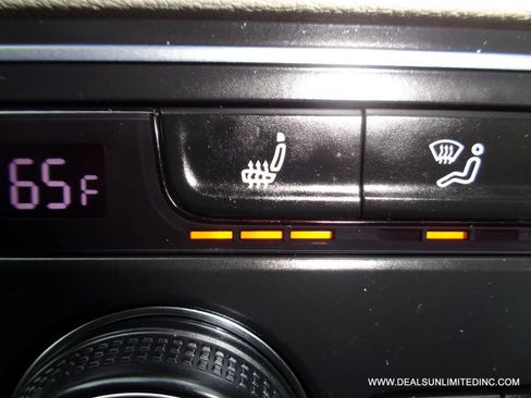 Used 2018 Volkswagen Atlas SE image 13