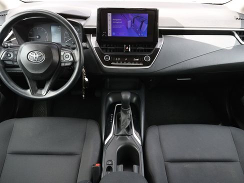 Used 2024 Toyota Corolla LE FWD image 2
