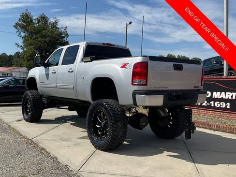 Used 2013 GMC Sierra 2500 SLE w/ SLE Preferred Package image 4