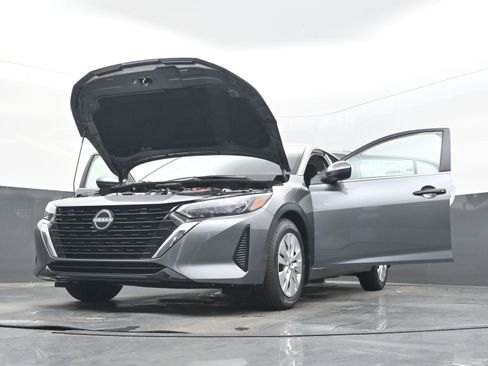 Certified 2025 Nissan Sentra S image 39