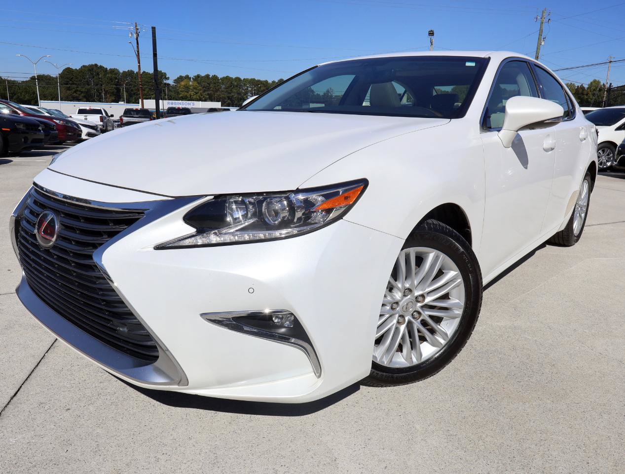 Used 2016 Lexus ES 350 w/ Premium Package w/Wood Trim FWD image 2