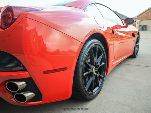Used 2012 Ferrari California image 63
