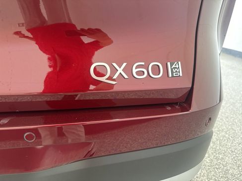New 2026 INFINITI QX60 Luxe w/ Family Package image 8