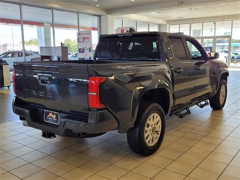 New 2024 Toyota Tacoma 4x4 Double Cab image 7