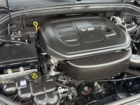 Used 2018 Jeep Grand Cherokee Laredo AWD/4WD image 38