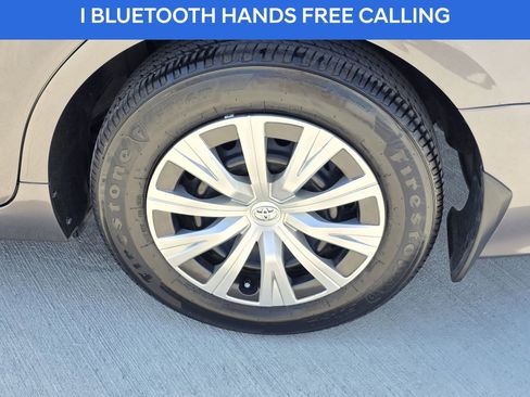 Used 2023 Toyota Camry LE image 10