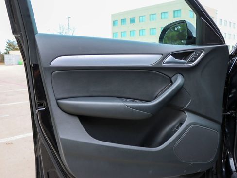 Used 2018 Audi Q3 2.0T Premium w/ Convenience Package image 16