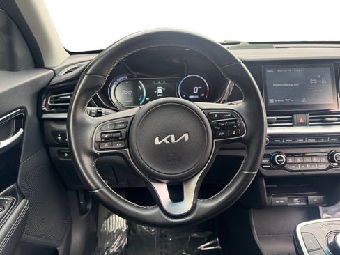 Used 2022 Kia Niro EX FWD image 12