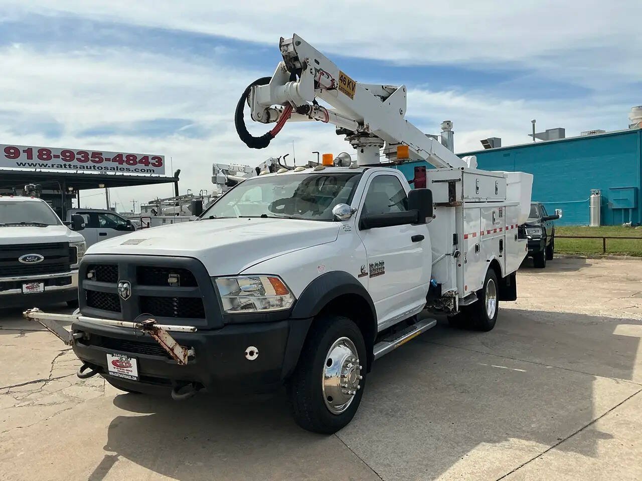 Used 2014 RAM 5500 Tradesman w/ Power Accessory Group AWD/4WD image 3