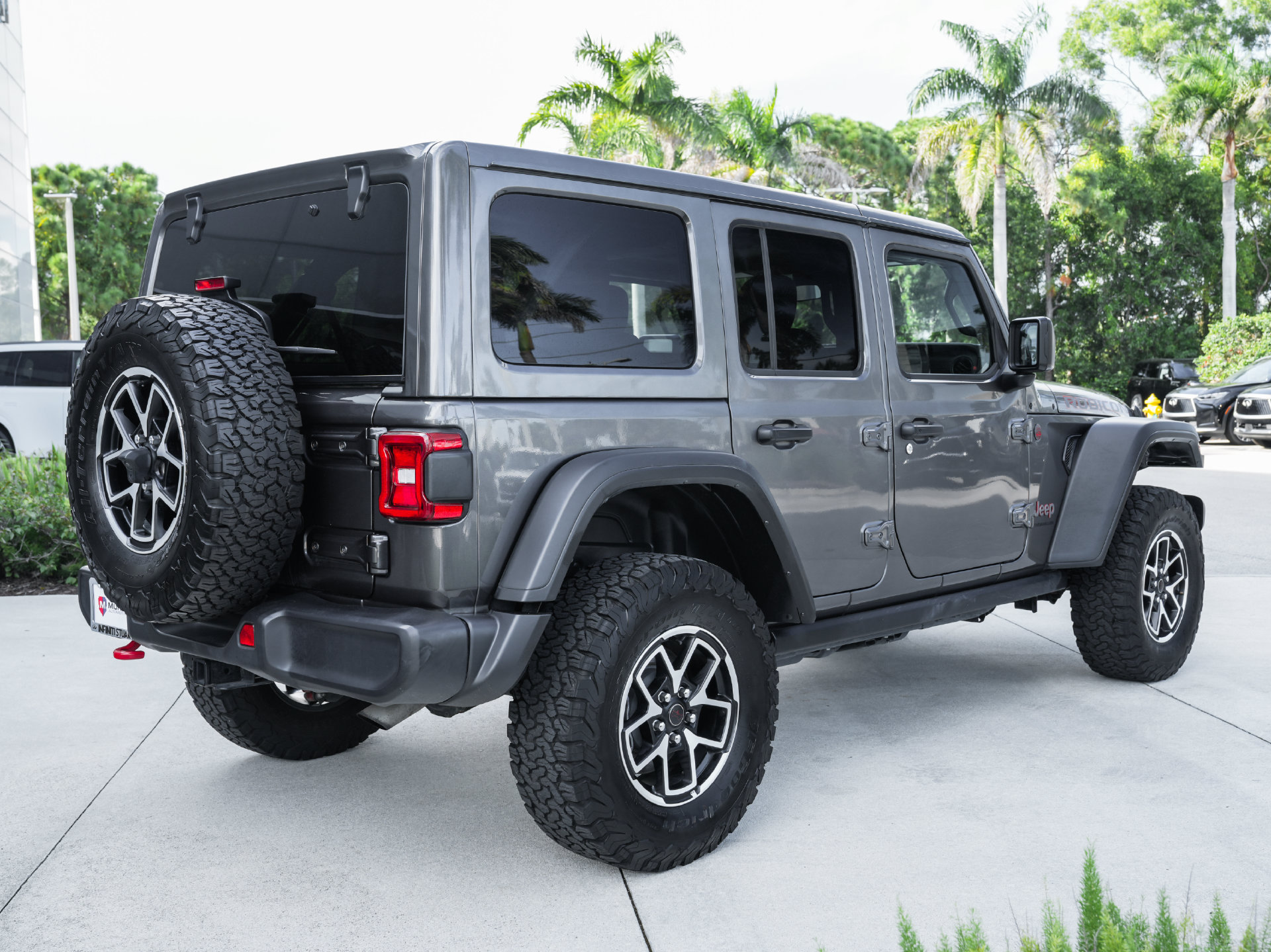 Used 2025 Jeep Wrangler Unlimited Rubicon AWD/4WD image 27