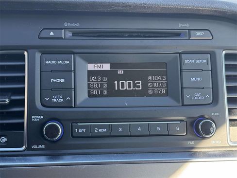 Used 2017 Hyundai Sonata SE image 22