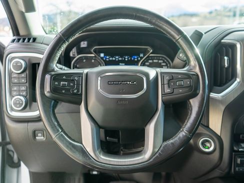 Used 2021 GMC Sierra 3500 Denali w/ Denali Ultimate Package image 17