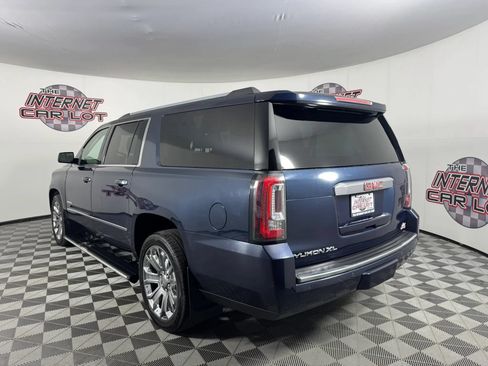 Used 2017 GMC Yukon XL Denali w/ Open Road Package AWD/4WD image 5