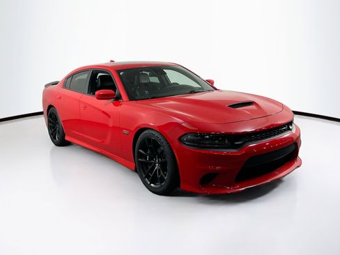 Used 2022 Dodge Charger Scat Pack w/ Dynamics Package image 3