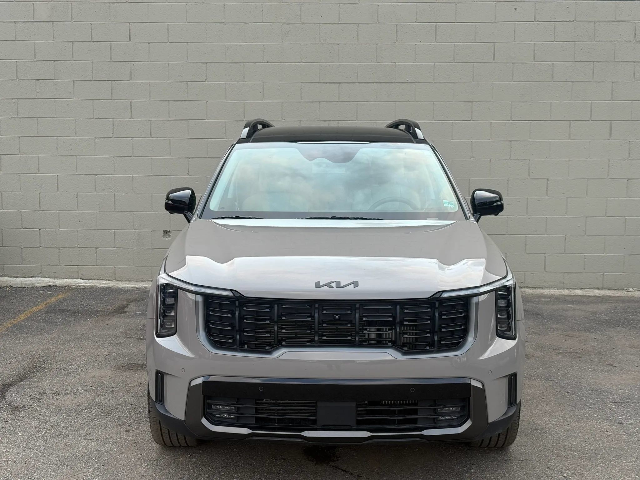 Used 2025 Kia Sorento SX AWD/4WD image 17