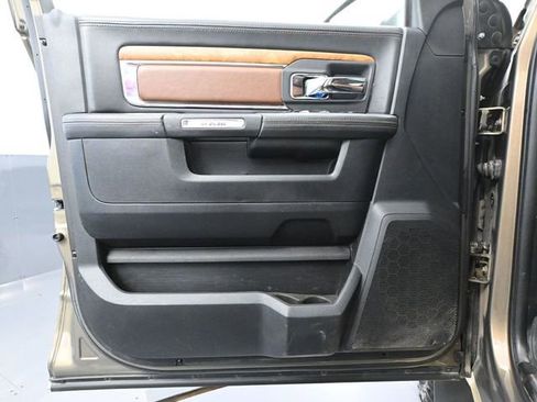 Used 2015 RAM 3500 Laramie Longhorn image 17