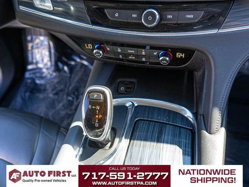 Used 2021 Buick Enclave Essence w/ Sun And Navigation Package image 21