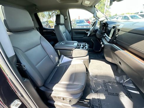 Used 2025 GMC Sierra 1500 SLT RWD image 26