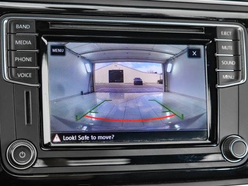 Used 2017 Volkswagen Beetle 1.8T SE image 19