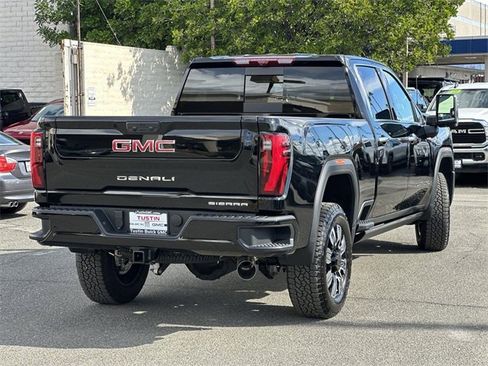 New 2026 GMC Sierra 2500 Denali w/ Denali Reserve Package image 4