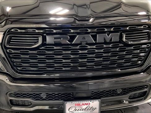 Used 2025 RAM 1500 Big Horn AWD/4WD image 30