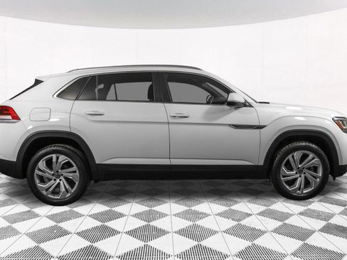 Used 2021 Volkswagen Atlas Cross Sport SEL image 13