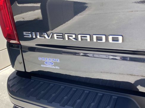 Used 2022 Chevrolet Silverado 1500 RST AWD/4WD image 6
