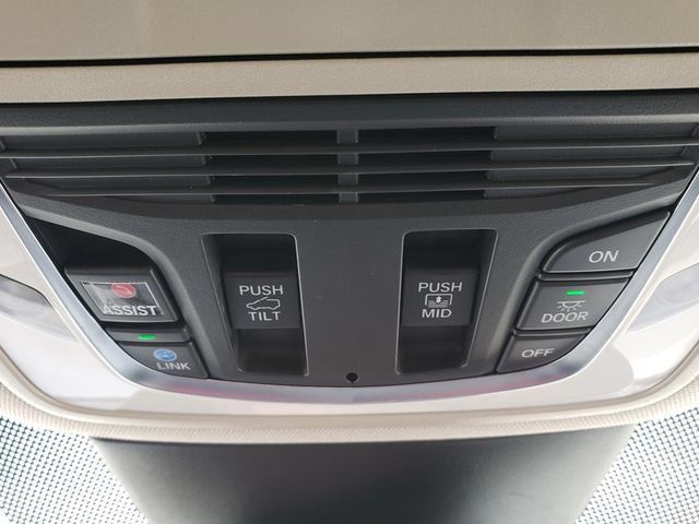 Used 2023 Acura MDX SH-AWD image 32
