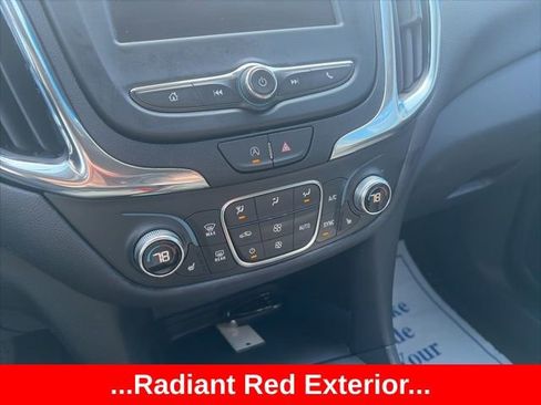 Used 2024 Chevrolet Equinox LT image 14