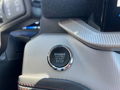 Certified 2025 Ford Explorer Active image 15