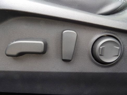 Used 2022 Subaru Outback Limited image 17