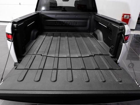 Used 2023 Rivian R1T Adventure image 60