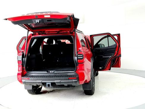 Used 2025 Toyota 4Runner TRD Off-Road Premium w/ Tow Technology Package AWD/4WD image 11