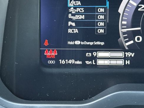 Used 2025 Toyota Tundra Limited AWD/4WD image 11