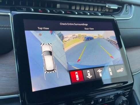 Used 2023 Jeep Grand Cherokee L Summit w/ Advanced Protech Group IV image 25