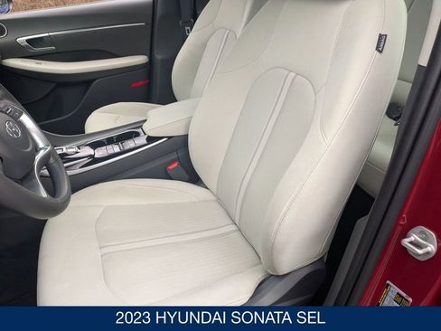 Certified 2023 Hyundai Sonata SEL w/ Convenience Package image 16