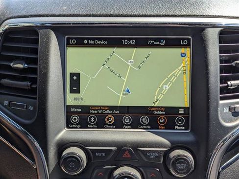 Used 2018 Jeep Grand Cherokee Trailhawk w/ Trailhawk Luxury Group AWD/4WD image 14