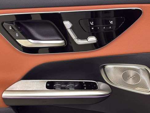 New 2026 Mercedes-Benz GLC 300 4MATIC image 17