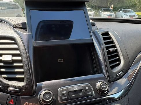 Used 2017 Chevrolet Impala Premier FWD image 21