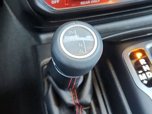 Used 2019 Jeep Wrangler Unlimited Rubicon image 24