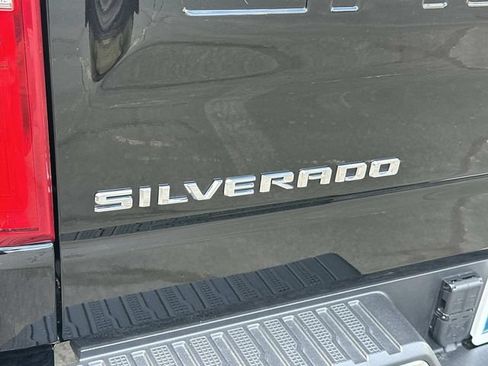 Used 2025 Chevrolet Silverado 1500 LTZ w/ LTZ Premium Package AWD/4WD image 32