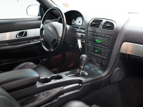 Used 2004 Ford Thunderbird RWD image 16