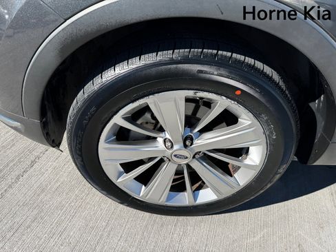 Used 2019 Ford Explorer Limited w/ Class III Trailer Tow Package image 8