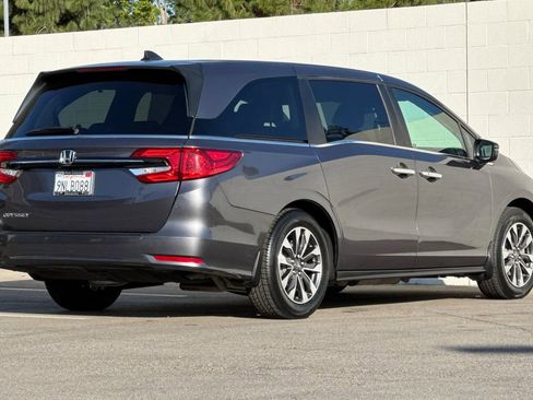 Certified 2024 Honda Odyssey EX-L image 8