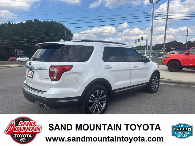 Used 2018 Ford Explorer Platinum AWD/4WD image 3