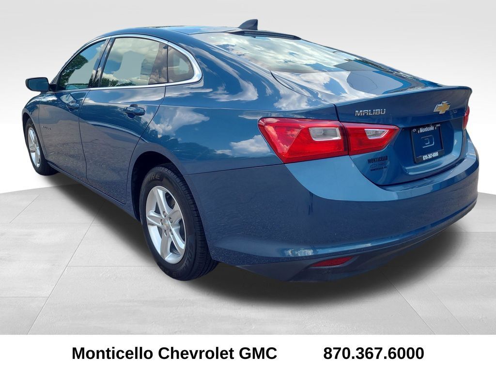 Used 2024 Chevrolet Malibu LS FWD image 5