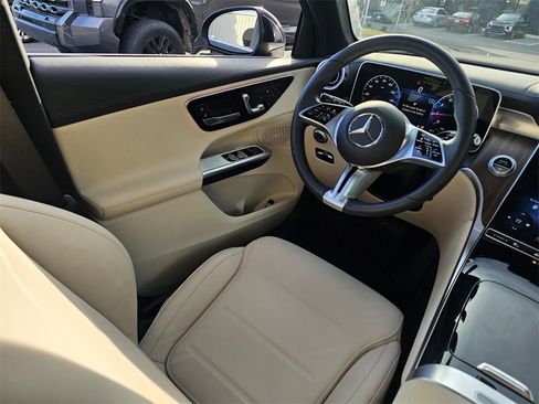 Certified 2024 Mercedes-Benz GLC 300 GLC 300 image 29